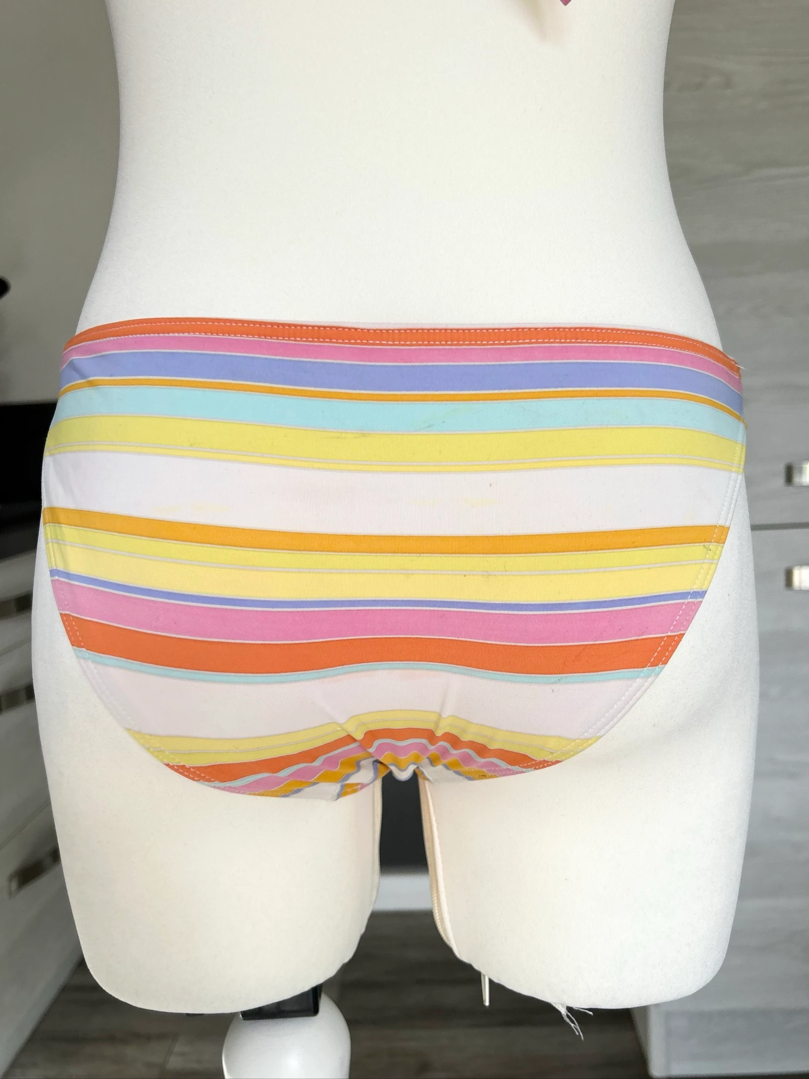 Biquíni de duas peças em poliéster listrado multicolorido Tamanho 36/S Bikini Bar – photo 11